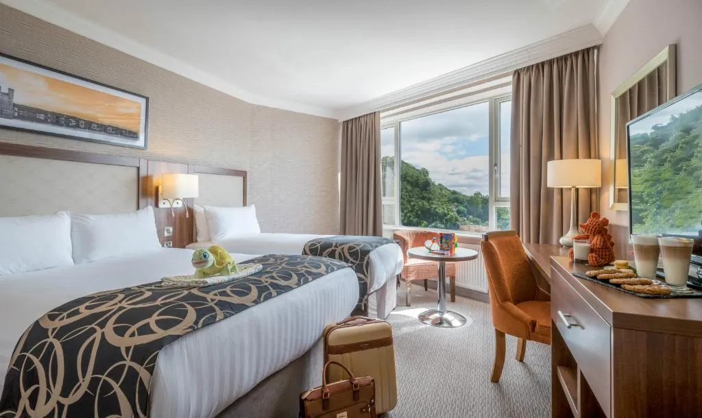 TRIPLE DELUXE Room, Clayton Hotel Silver Springs, Cork