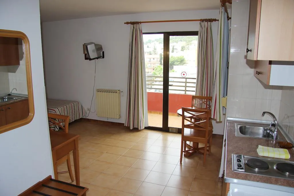 Room, Gomila Park, Majorca