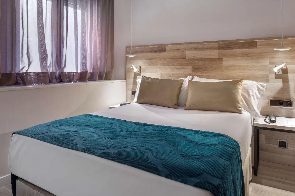 Room, Catalonia Santa Justa, Seville