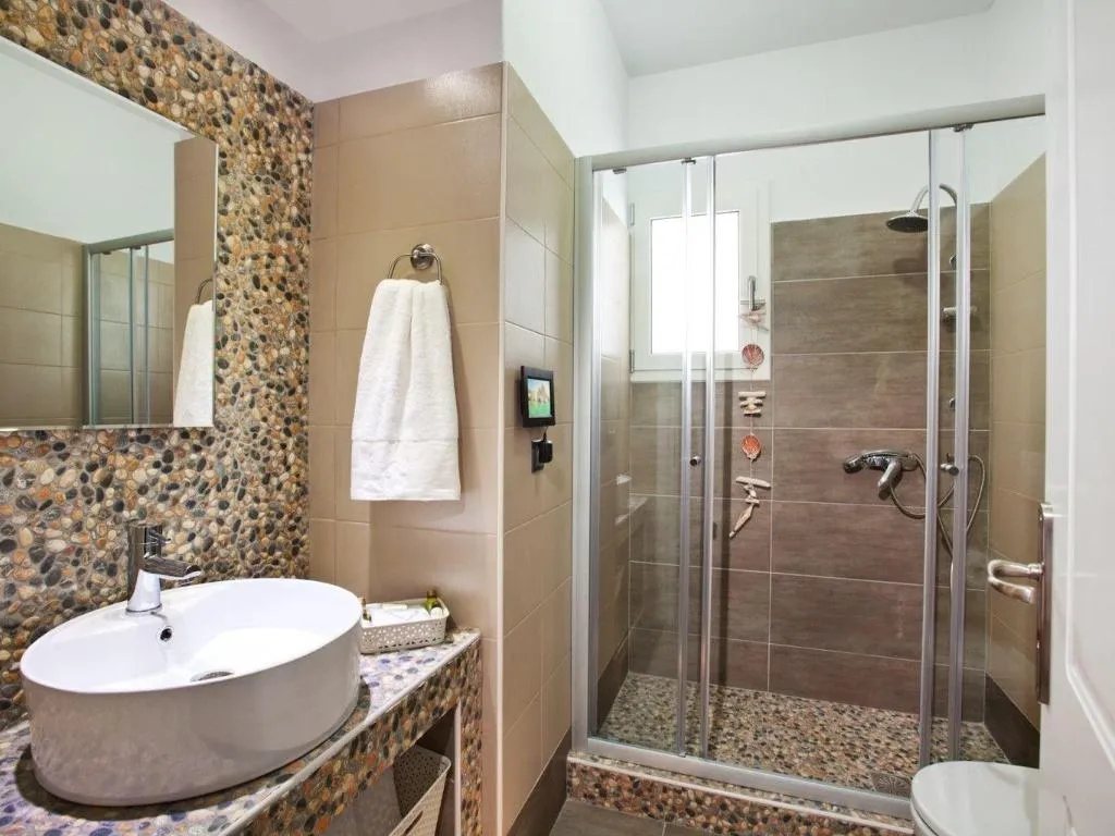 Room, Miland Suites, Santorini