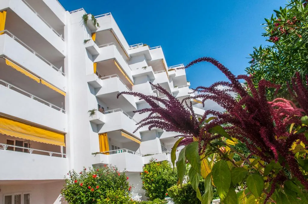General view, Hamilton Court, Menorca