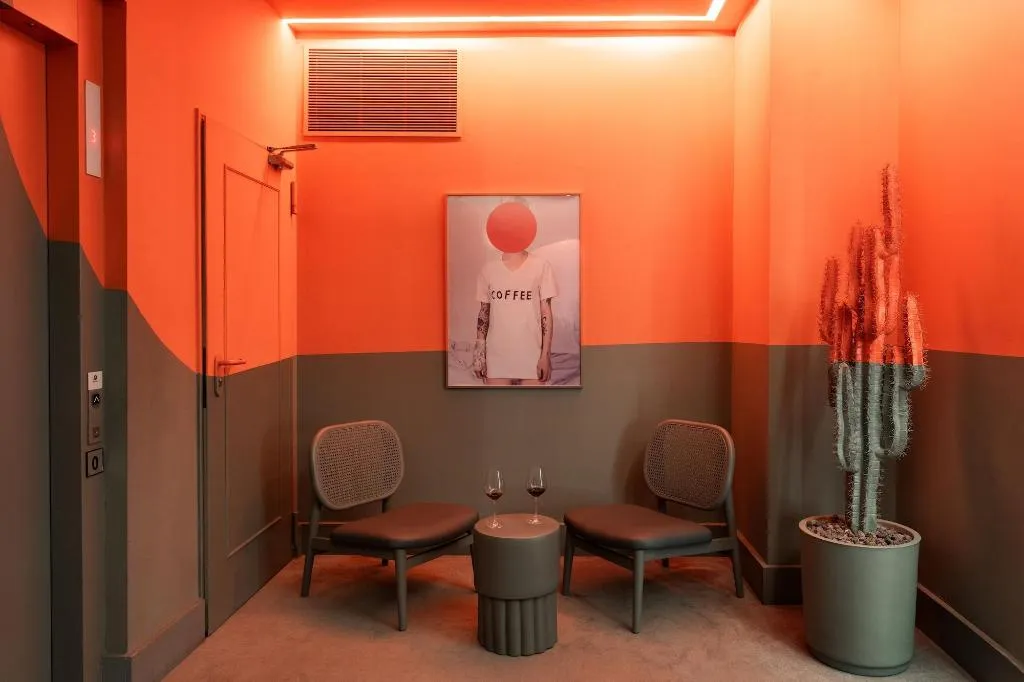 Room, Chic & Basic Dot, Madrid