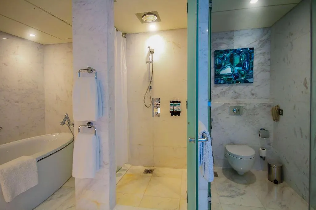 SUITE STANDARD Room, Media One, Dubai