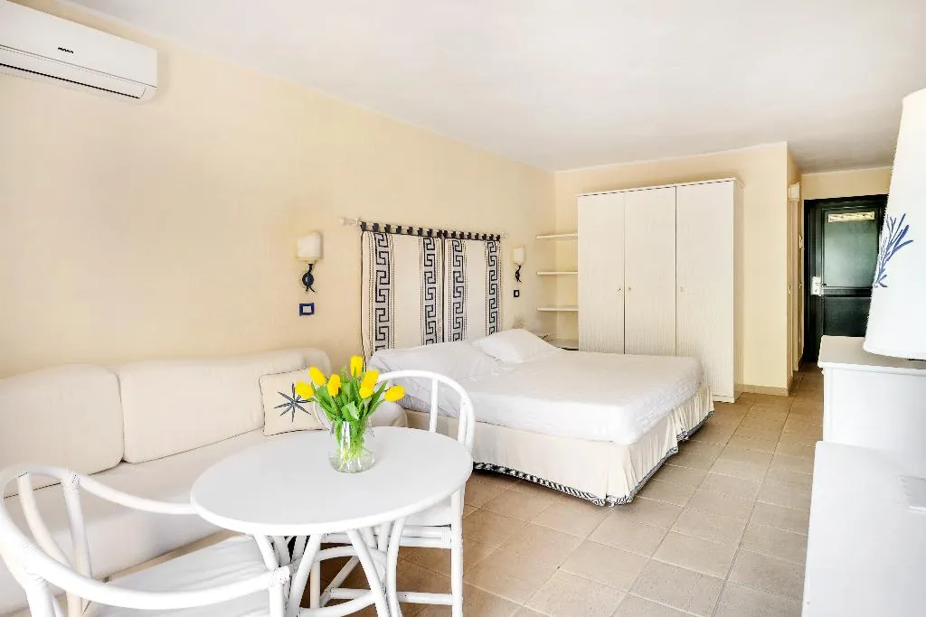 TRIPLE SUPERIOR Room, VOI Tanka Village, Cagliari
