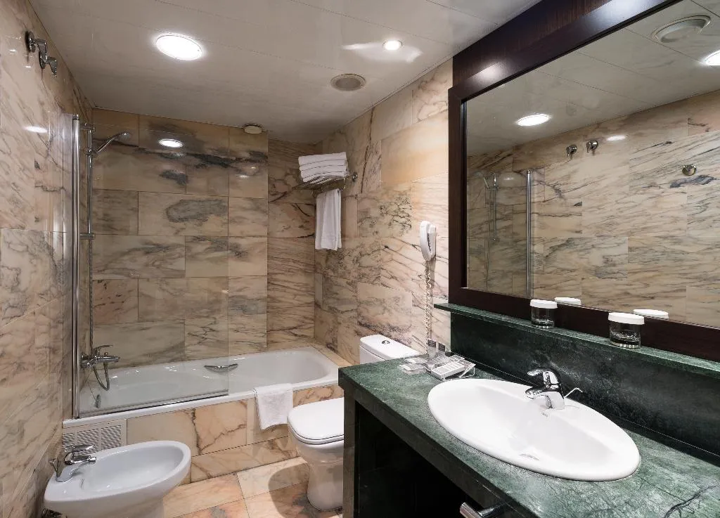 DOUBLE SINGLE USE STANDARD Room, Catalonia Atenas, Barcelona
