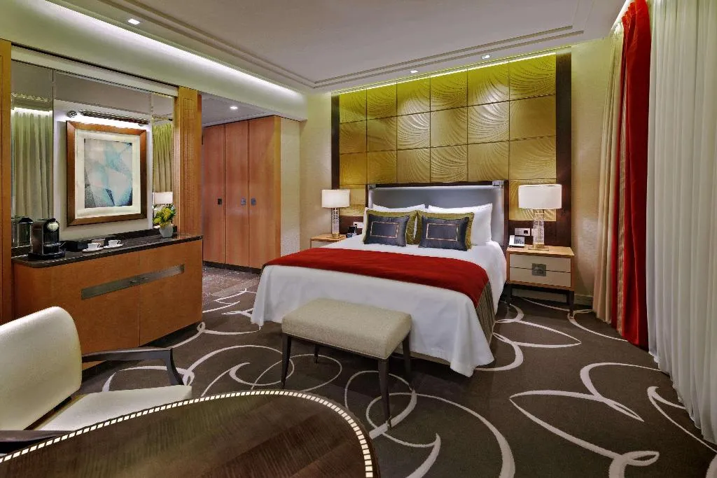 Room, Waldorf Astoria Berlin, Berlin