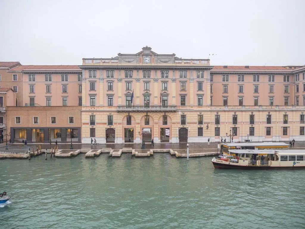 Room, Grand Canal Suites, Venice