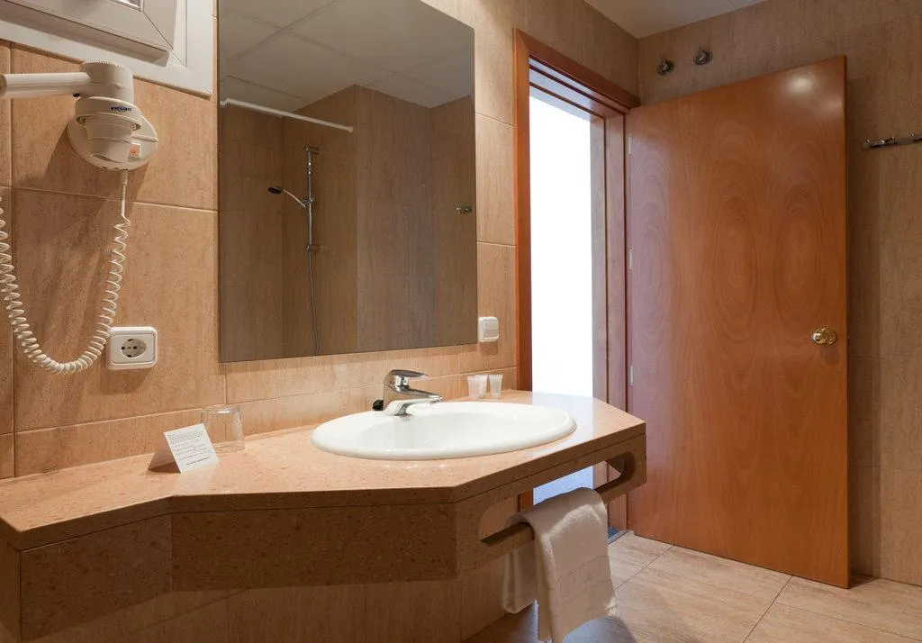 Double or Twin SUPERIOR Room, Peninsular, Costa Brava