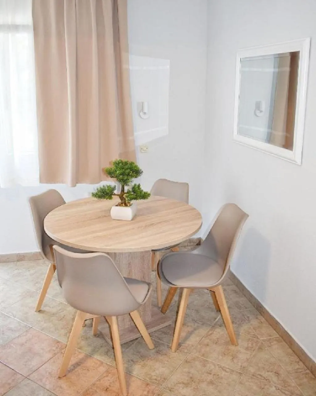 APARTMENT CAPACITY 4 Room, Matilde Beach Resort, Split