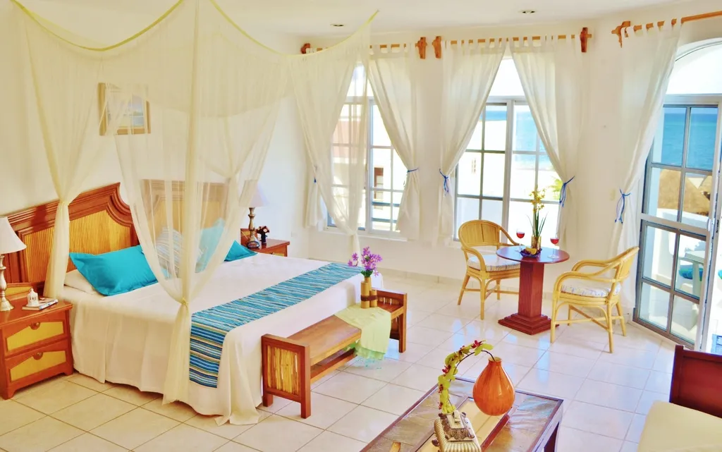 SUITE PARTIAL OCEAN VIEW Room, Corales Suites, Cancun Area