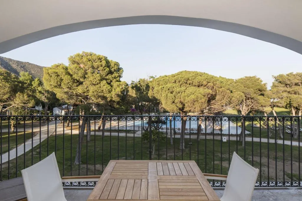 Terrace, Falkensteiner Resort Capo Boi, Cagliari