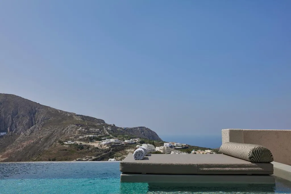 SUITE EXECUTIVE SEA VIEW Room, Aeon Suites by Mr and Mrs White, Santorini