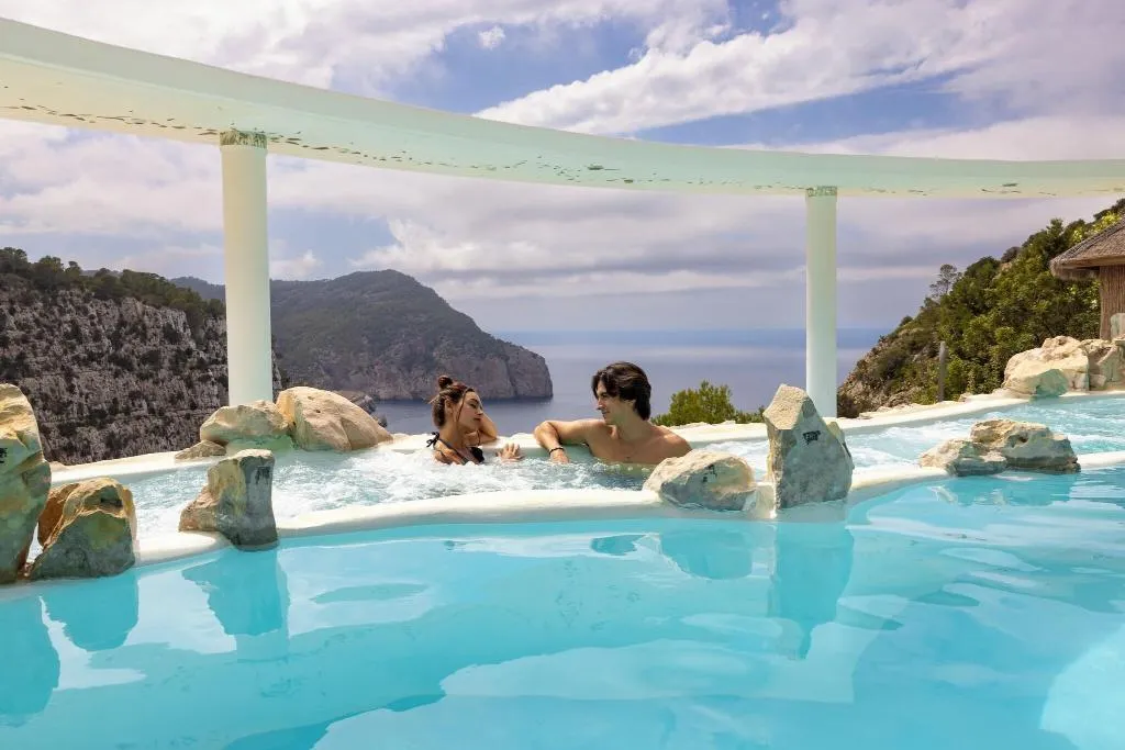 Sports and Entertainment, Hacienda Na Xamena, Ibiza