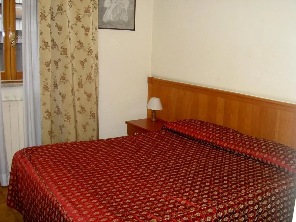 Room, Hotel Cinecittà, Rome