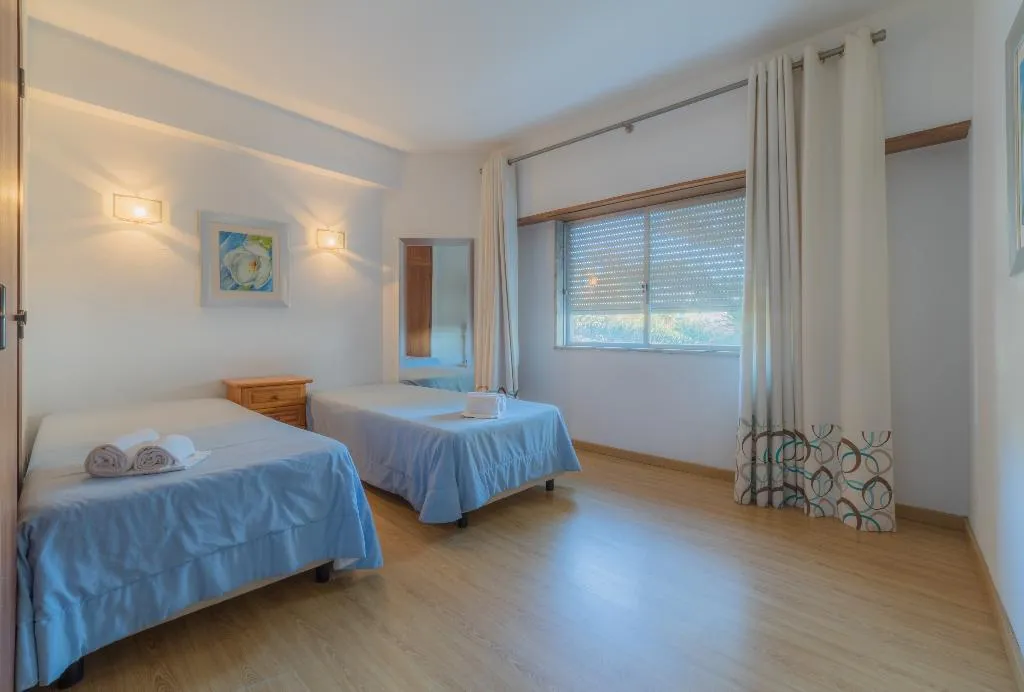 APARTMENT TWO BEDROOMS Room, Torres Mira Praia by Garvetur, Algarve