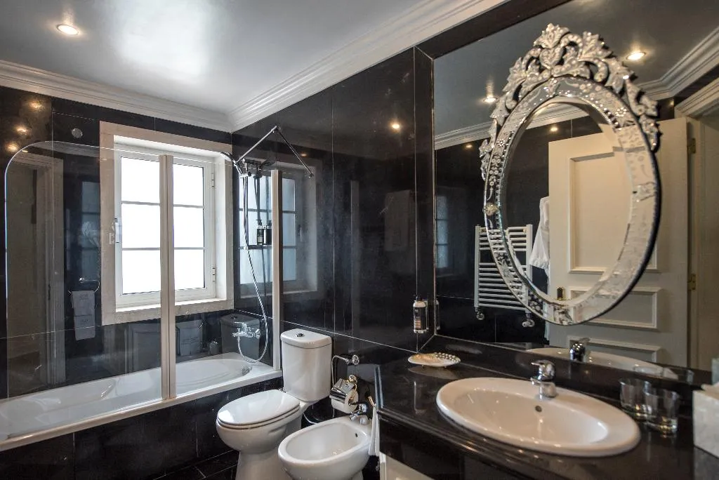 Double or Twin SUPERIOR Room, The Charm of Cascais, Lisbon