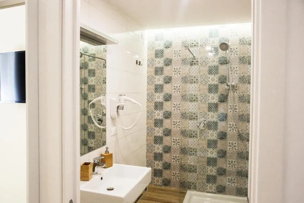 Room, Napolinn B&B, Naples