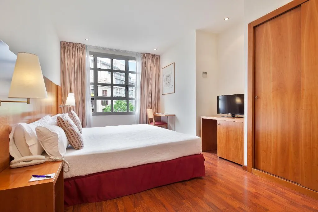 Double or Twin CAPACITY 1 Room, Best Aranea, Barcelona