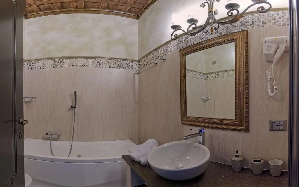 Room, Antica Dimora Delle Cinque Lune, Rome