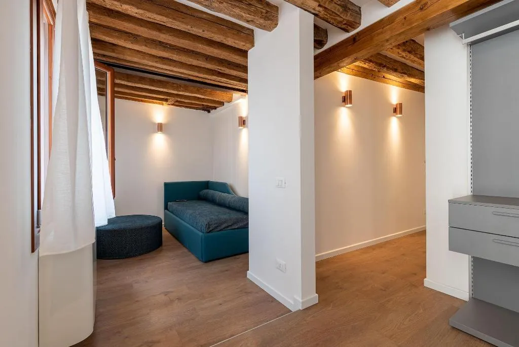 Room, La Finestra sulle Beccarie, Venice