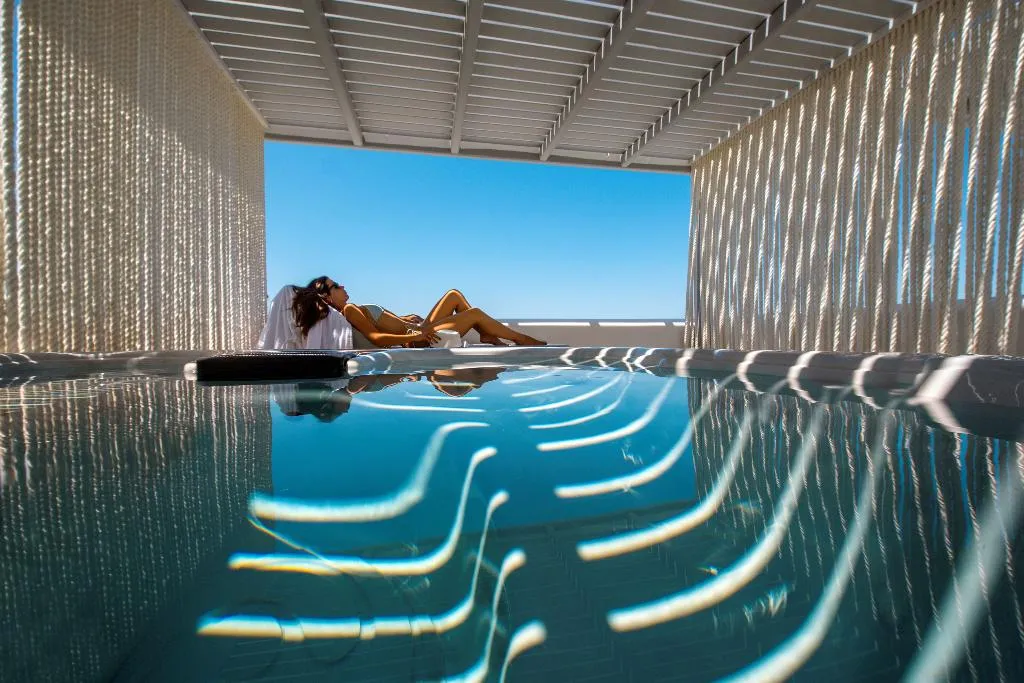 SUITE WITH JACUZZI Room, Mykonos Riviera Hotel & Spa, Mykonos