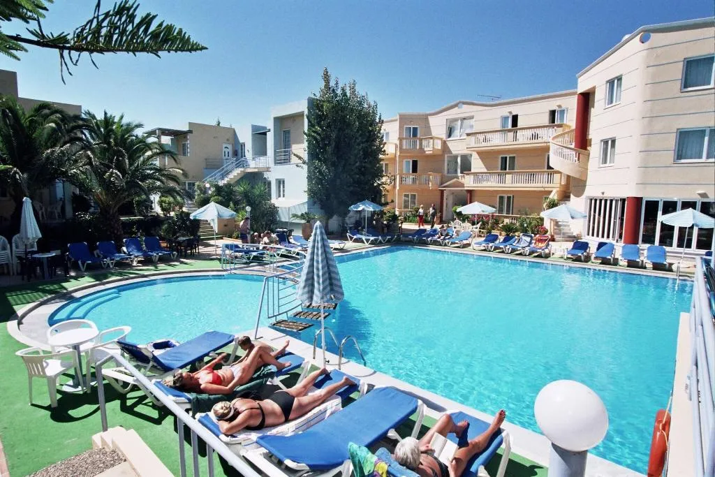 Pool, Futura, Crete