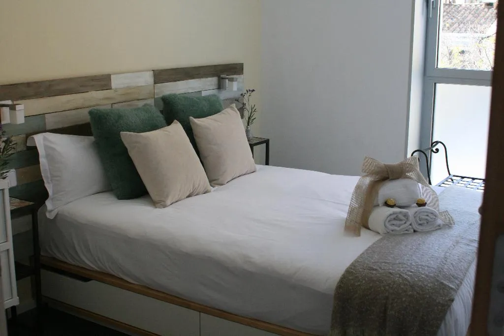 APARTMENT TWO BEDROOMS Room, Terrassa De Mar Apartament, Barcelona