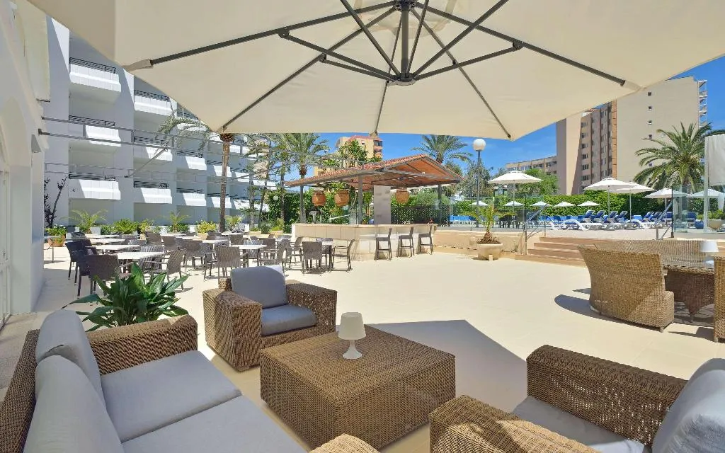 Restaurant, Sol Lunamar Palmanova Apartamentos, Majorca