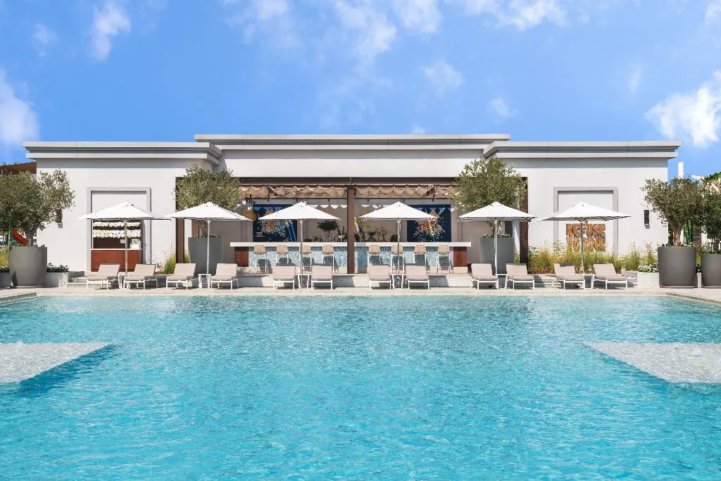 Pool, Vida Beach Resort Umm Al Quwain, Dubai