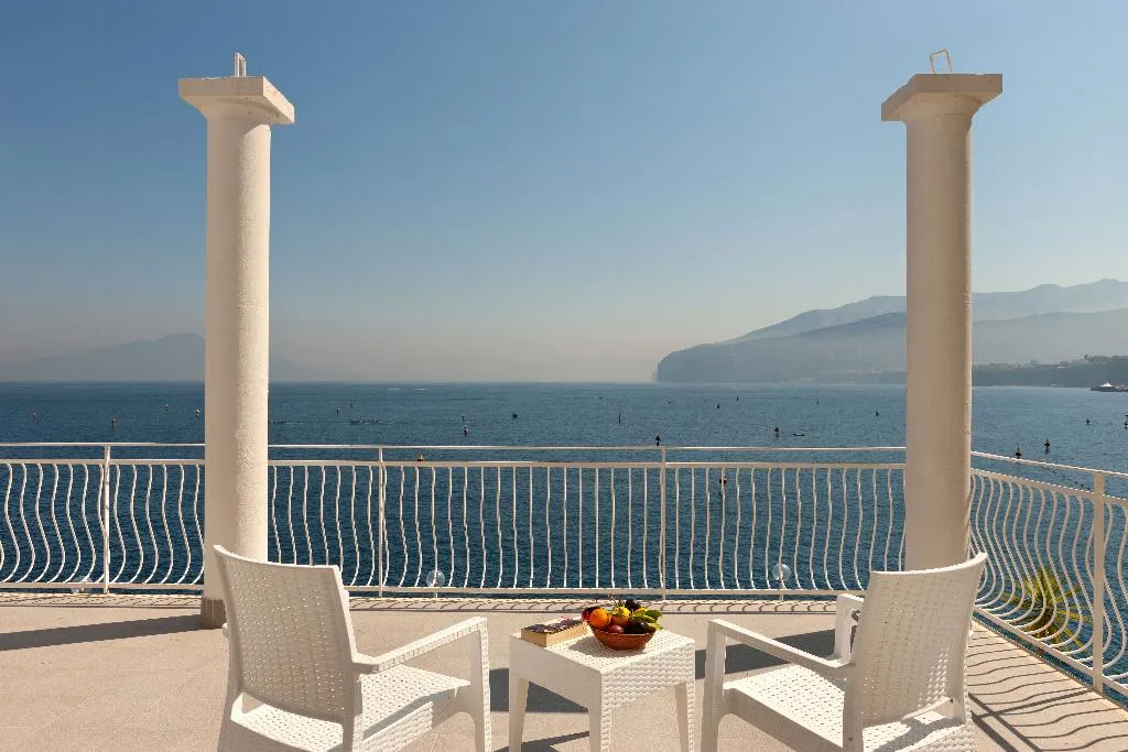 Room, Hotel Admiral, Naples