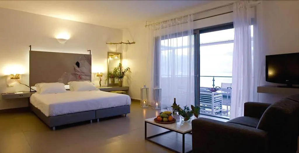 Room, Mare Dei Suites Hotel, Santorini