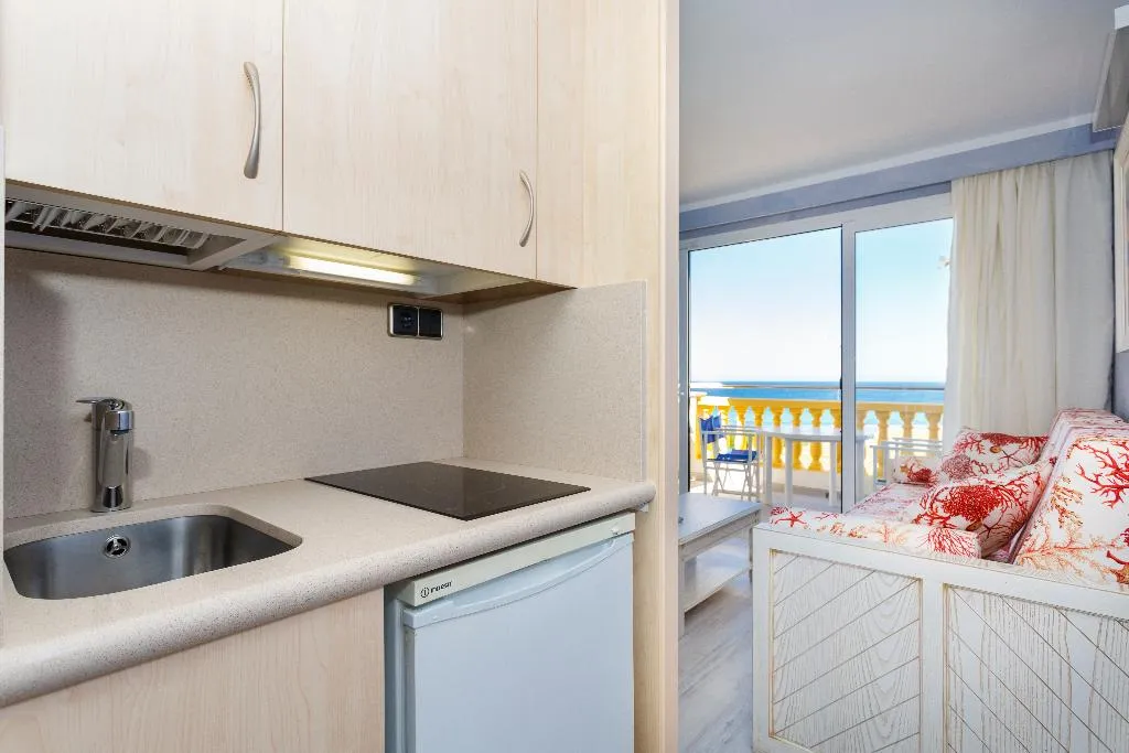 APARTMENT SEA VIEW Room, Royal Son Bou Family Club, Menorca