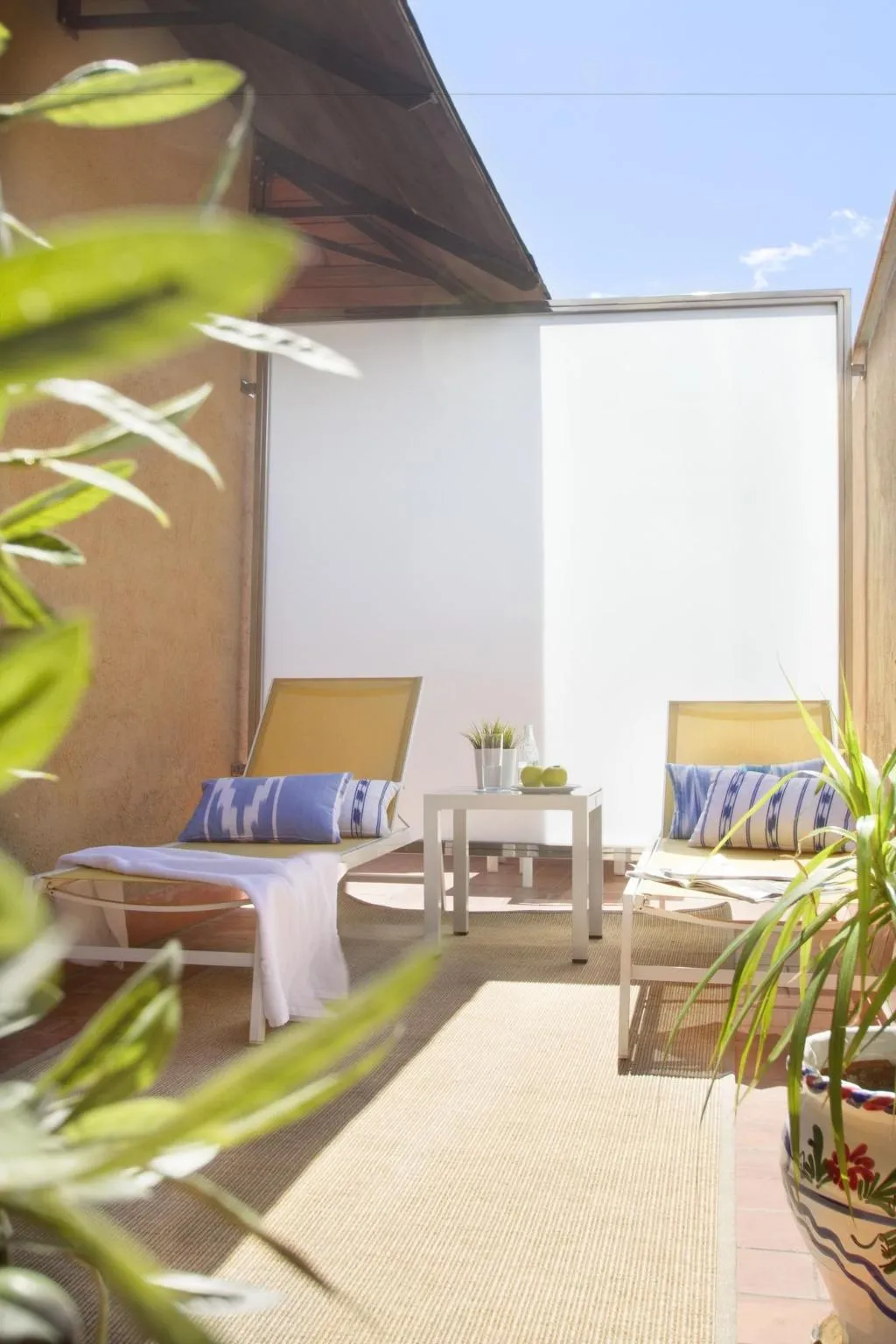 Room, Oasis, Barcelona