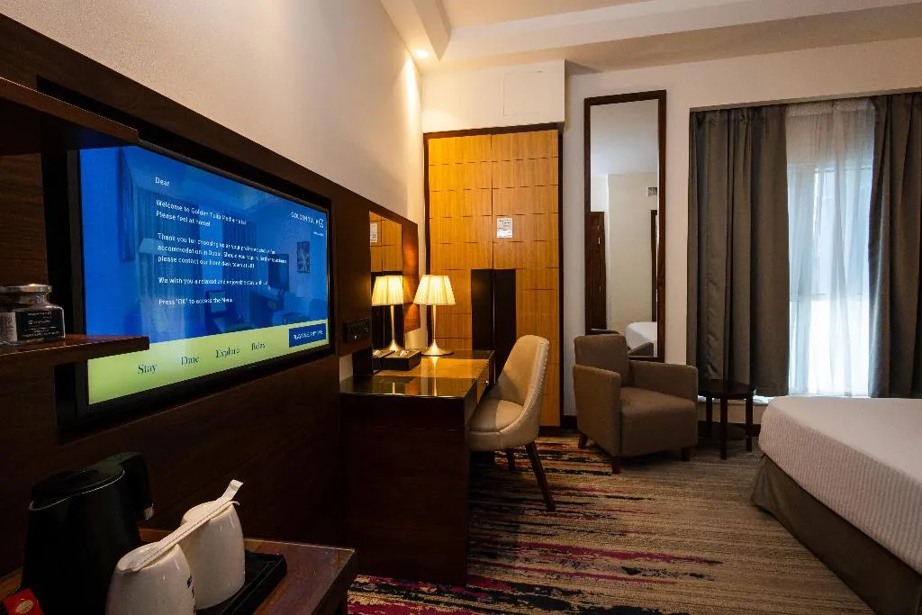Room, Golden Tulip Media Hotel, Dubai