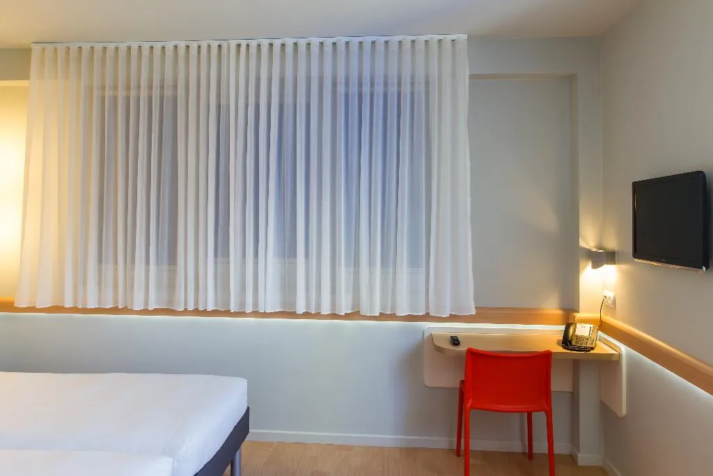DOUBLE WITH DOUBLE BED Room, Ibis Budget Braga Centro, Porto