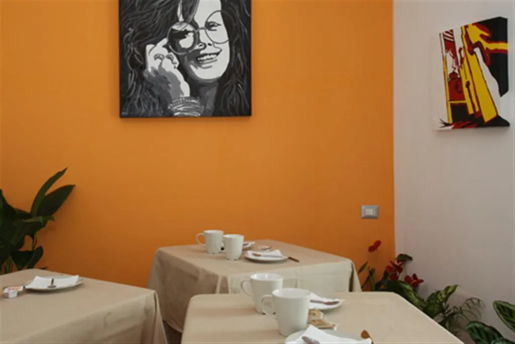 Restaurant, Studio 83, Naples