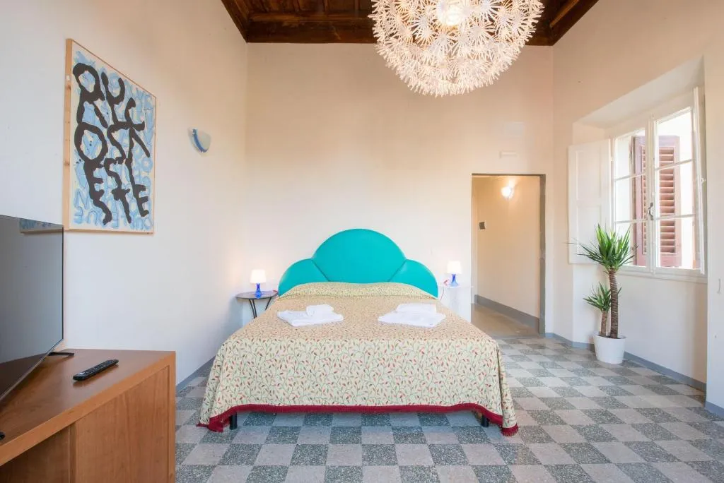 Room, Paravia Suite, Florence