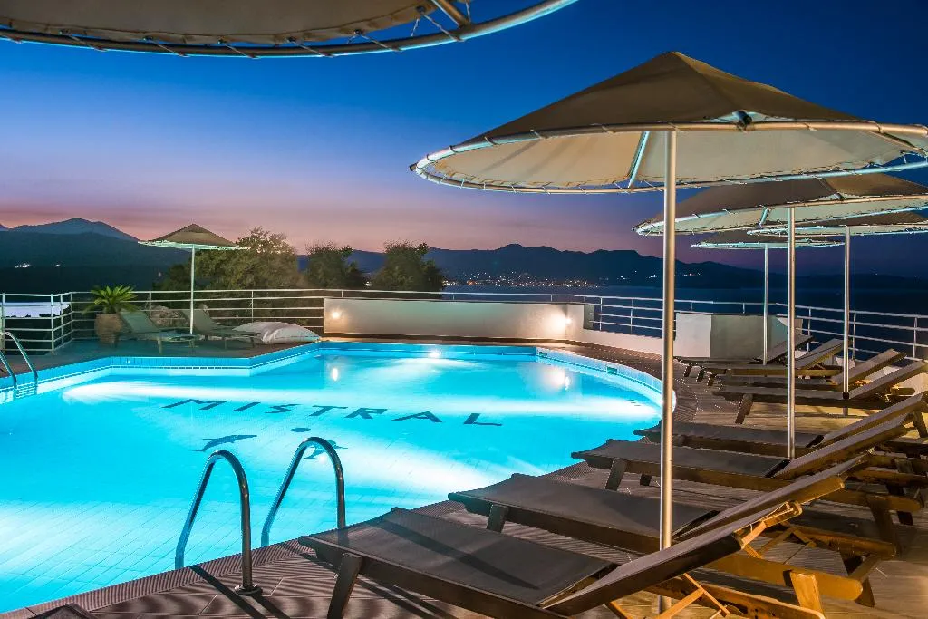 Pool, Mistral Mare, Crete