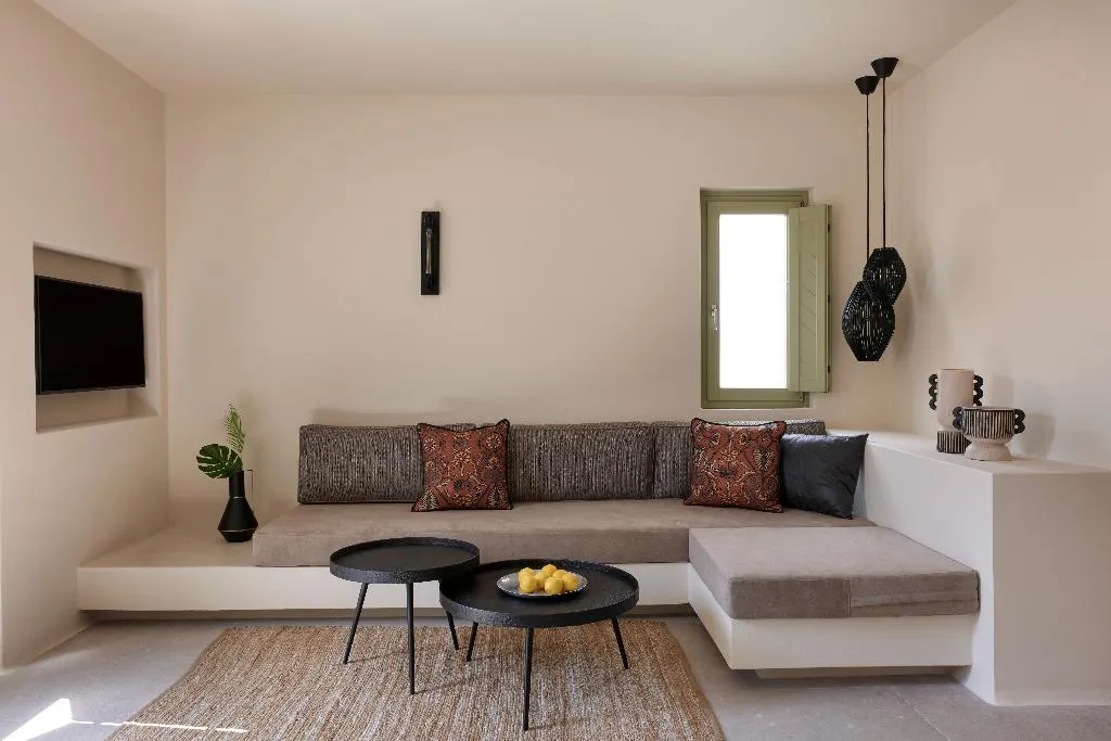 SUITE HONEYMOON Room, Aeon Suites by Mr and Mrs White, Santorini