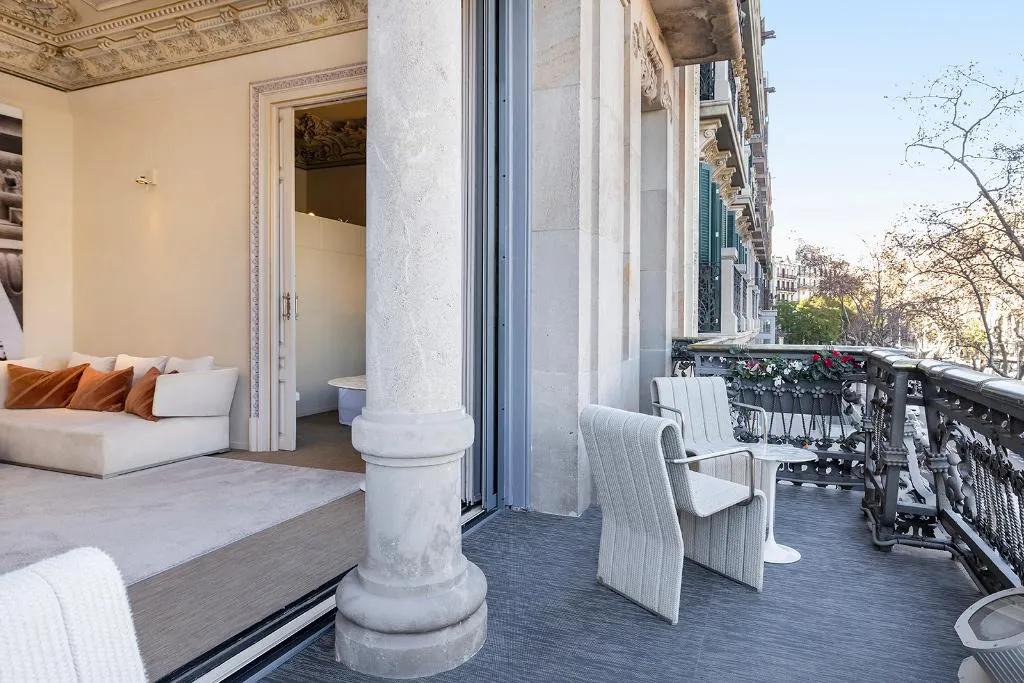 SUITE TWO BEDROOMS WITH TERRACE Room, El Palauet Modernist Suites, Barcelona