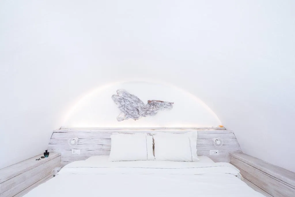 QUADRUPLE THREE BEDS Room, The Museum Project Oia, Santorini