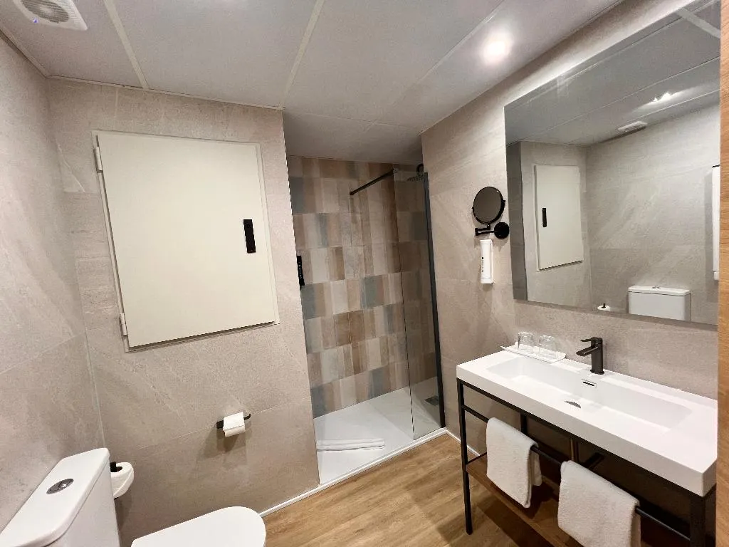 Double or Twin SUPERIOR SEA VIEW Room, Sercotel Maya Alicante, Costa Blanca