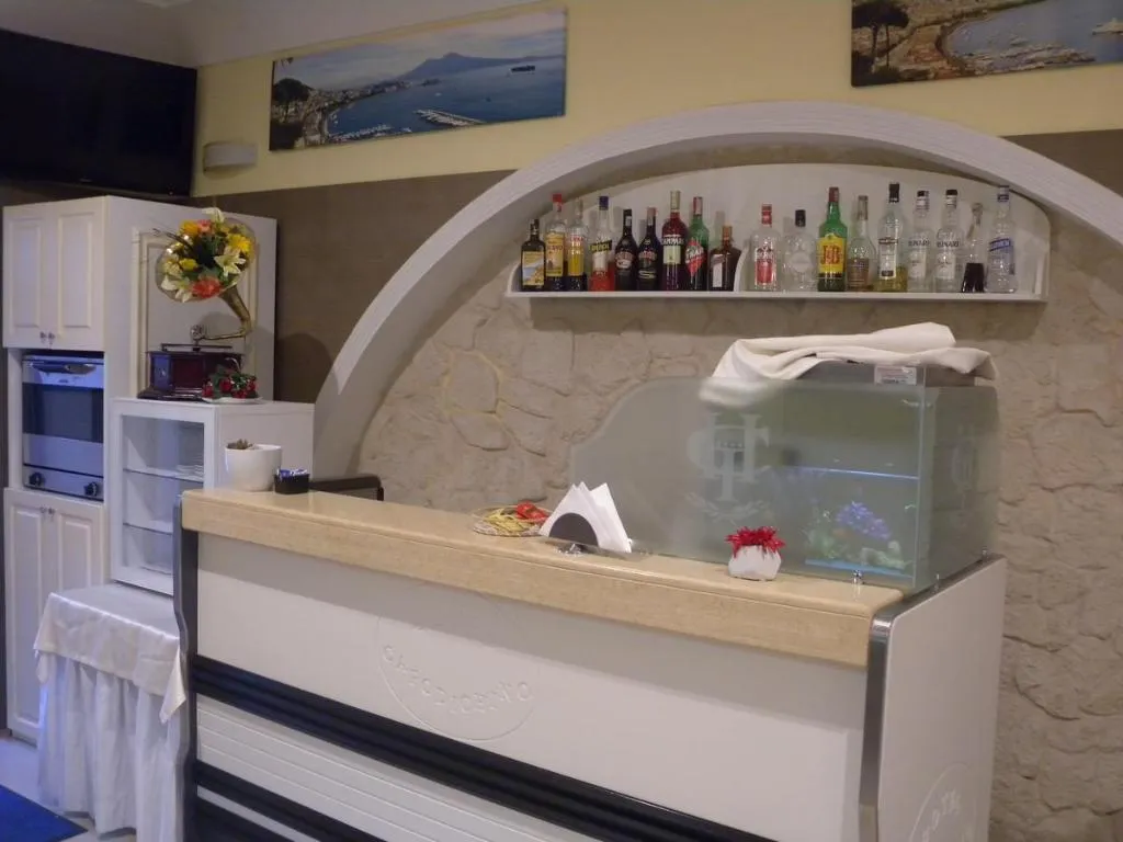 Bar, International Capodichino, Naples