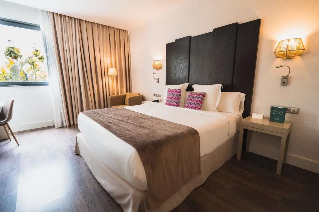 Double or Twin DELUXE Room, La Laguna Gran Hotel, Tenerife