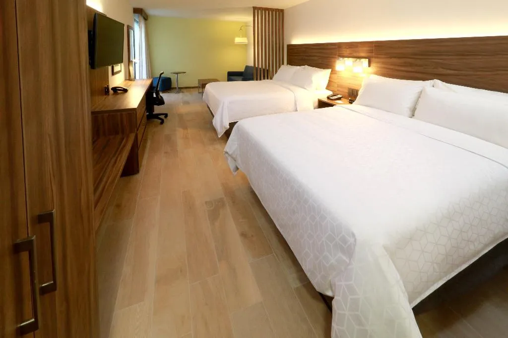 SUITE TWO QUEEN BEDS Room, Holiday Inn Express Playa del Carmen, Playa Del Carmen
