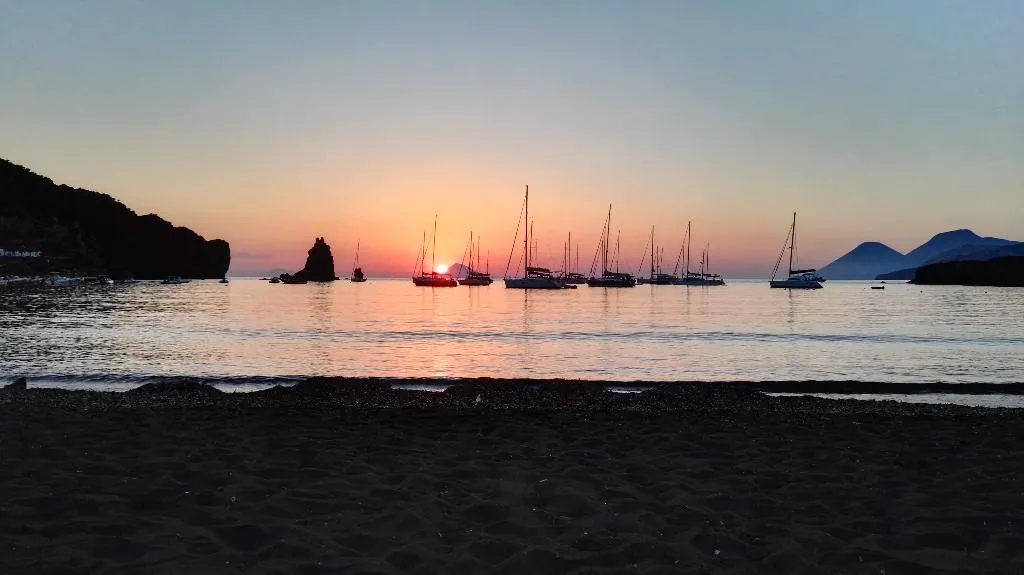 Beach, Eros, Palermo