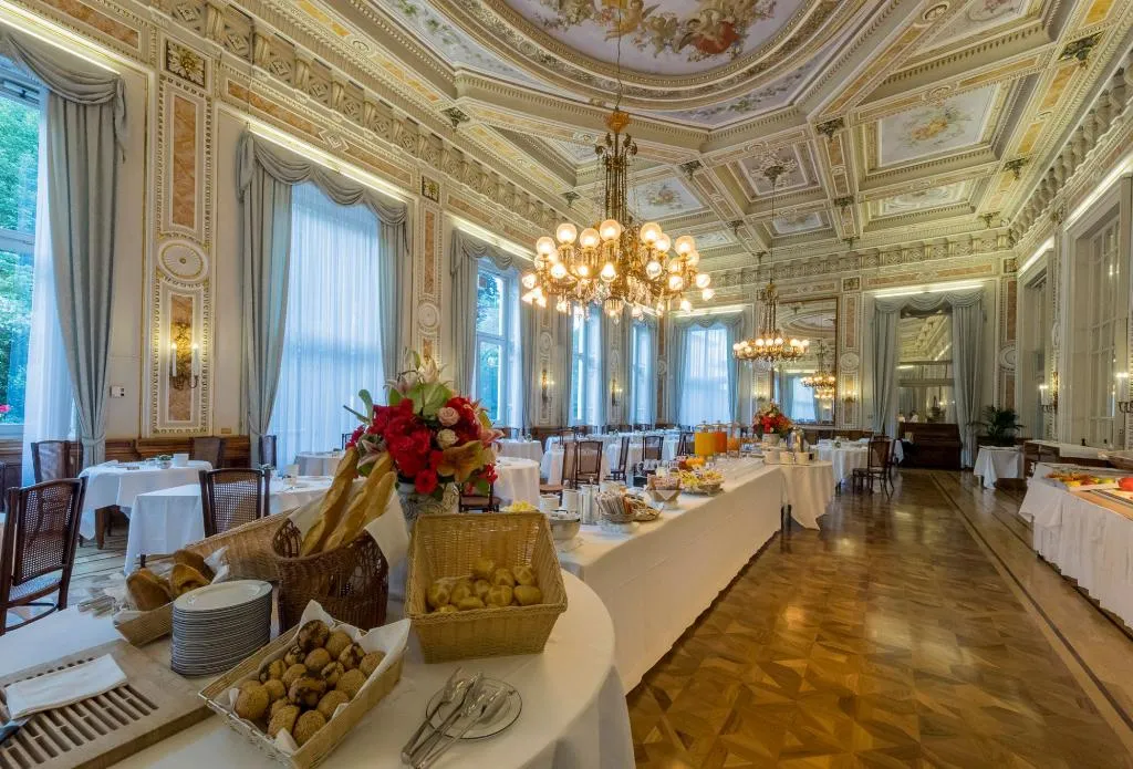 Restaurant, Grand Hotel Villa Serbelloni, Milan