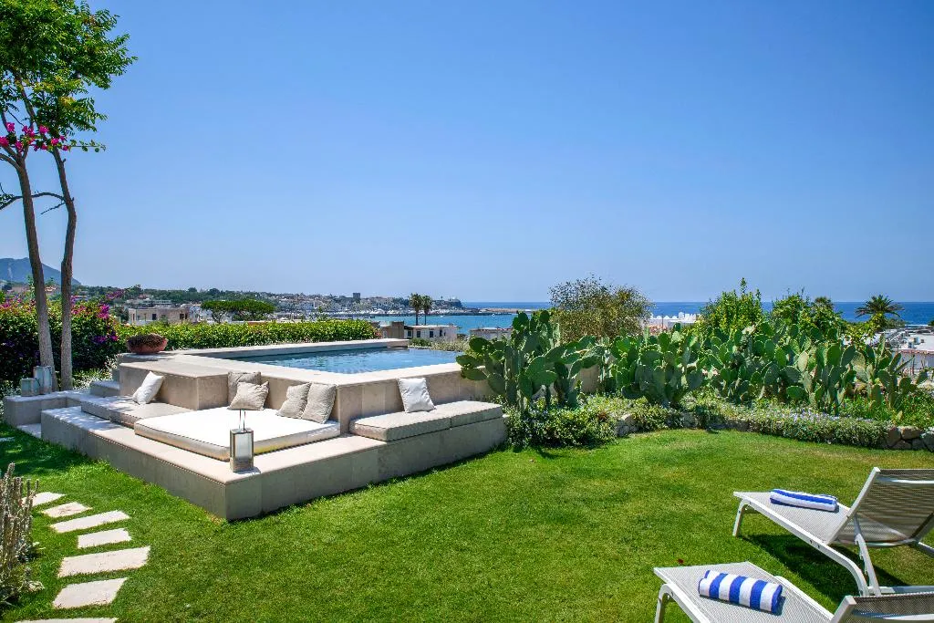 VILLA EXECUTIVE KING BED Room, Orablu Exclusive Villas, Naples