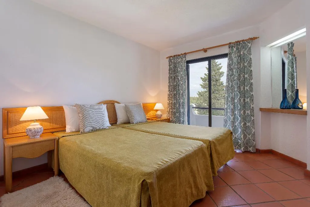 APARTMENT TWO BEDROOMS Room, Clube Albufeira Garden Village, Algarve