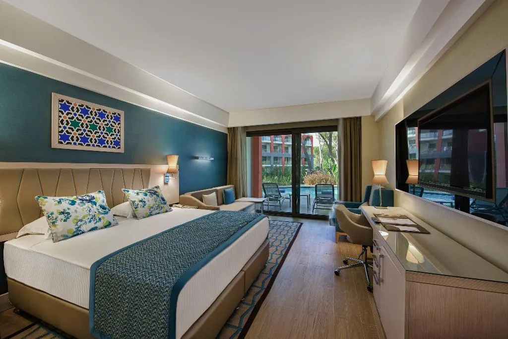 SUITE POOL VIEW Room, Megasaray Club Belek, Antalya